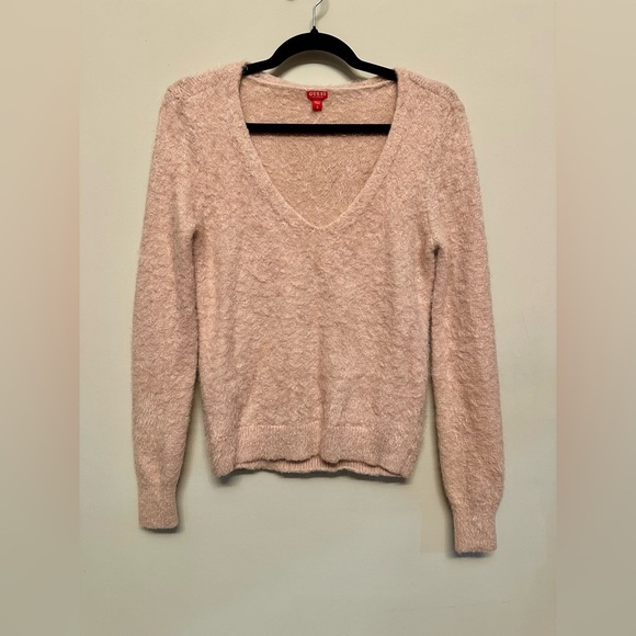Guess Creamy Pink Fuzzy V-Neck Sweater Soft Knit Small - Picture 1 of 6
